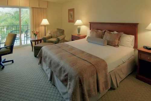 Best Western Plus Royal Oak 002
